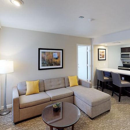Chase Suite Hotel Newark Fremont Exteriör bild