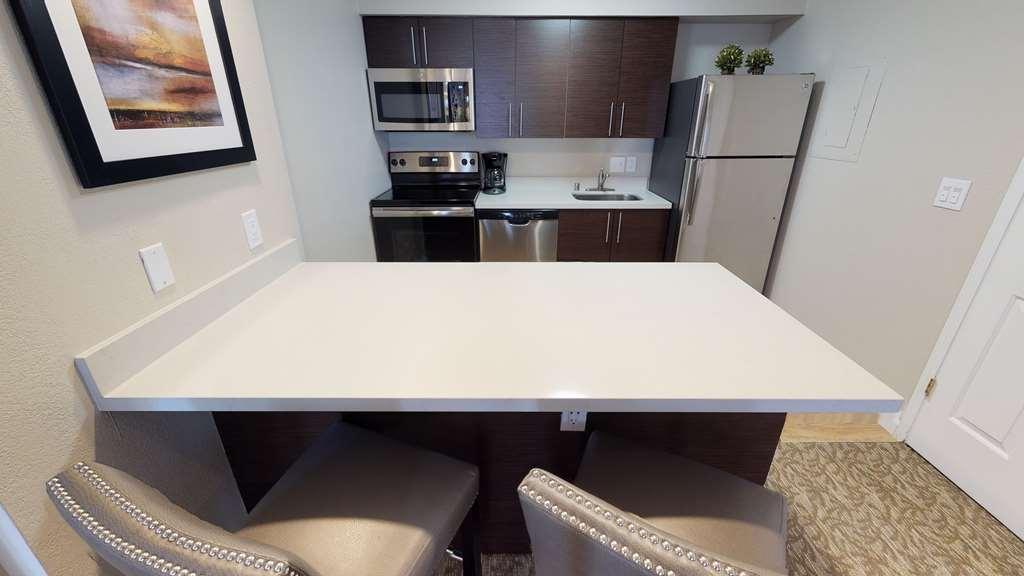 Chase Suite Hotel Newark Fremont Rum bild