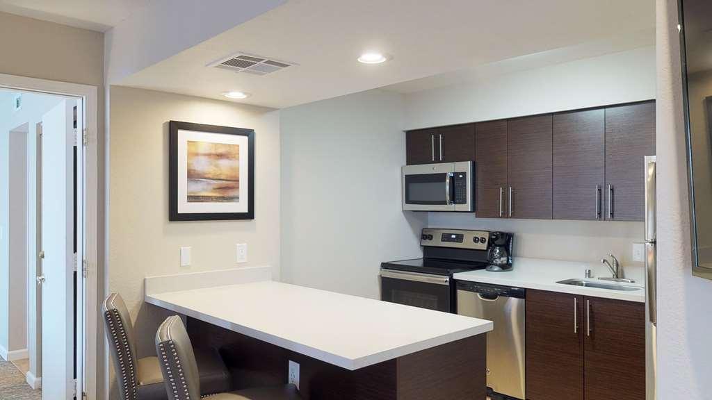 Chase Suite Hotel Newark Fremont Rum bild