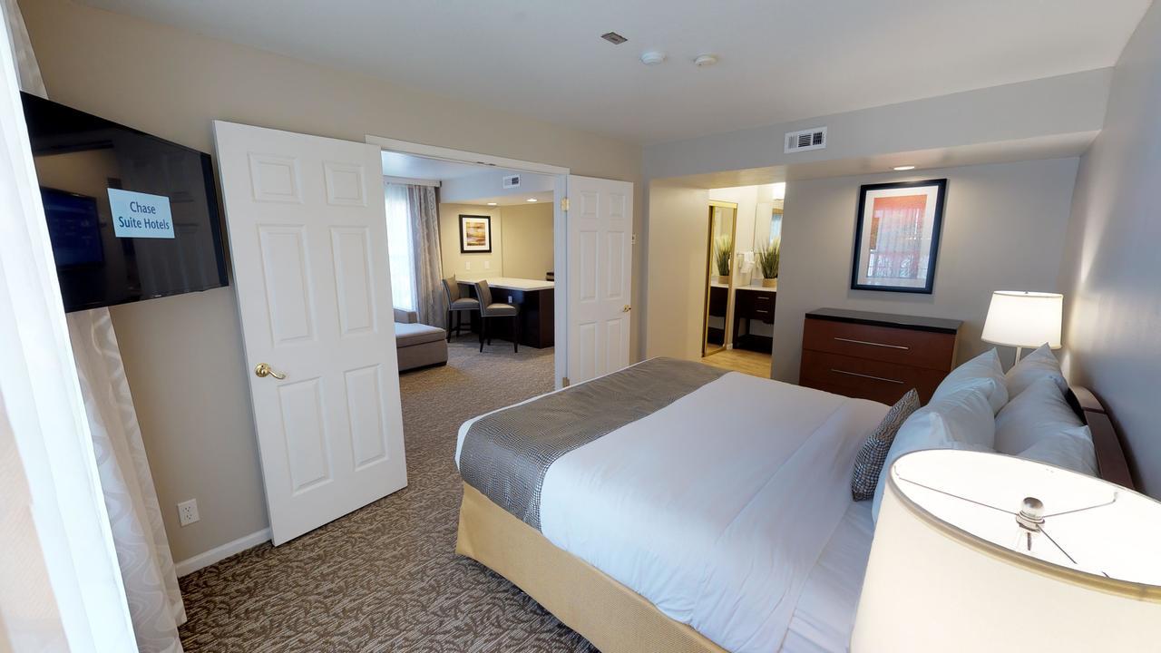 Chase Suite Hotel Newark Fremont Exteriör bild
