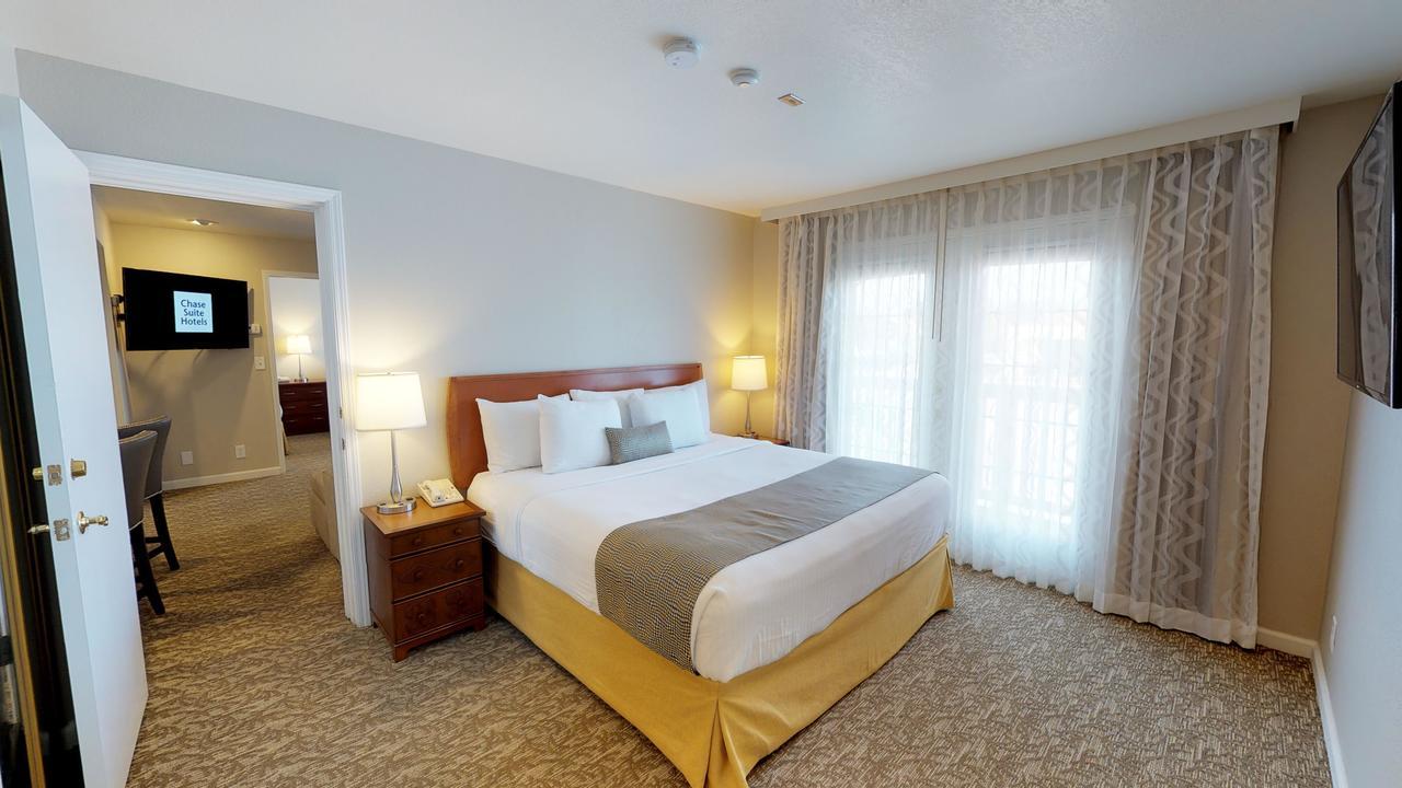 Chase Suite Hotel Newark Fremont Exteriör bild