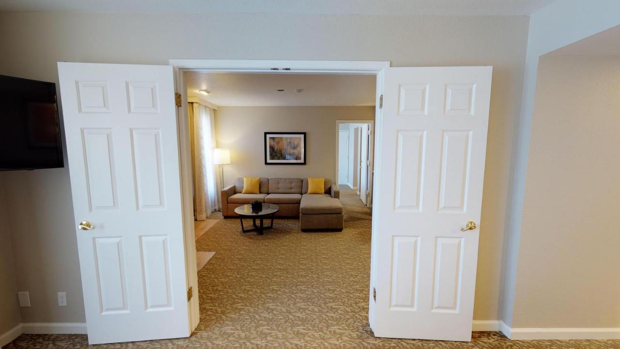 Chase Suite Hotel Newark Fremont Exteriör bild
