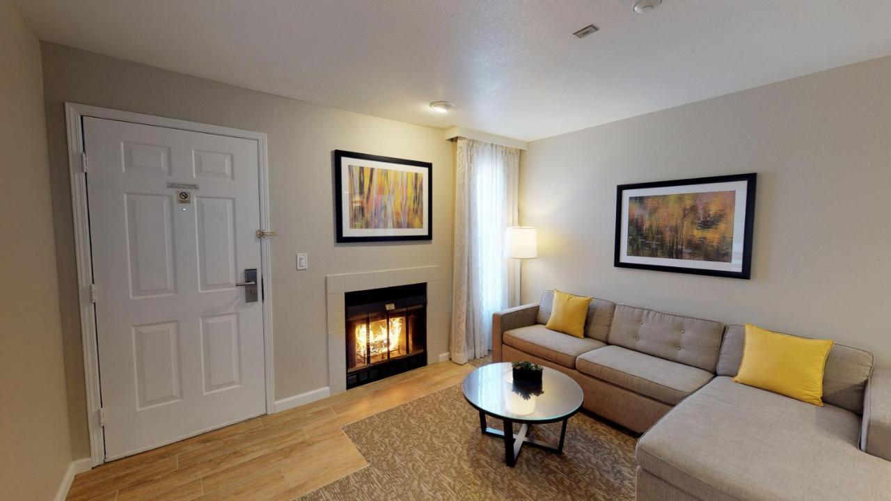 Chase Suite Hotel Newark Fremont Exteriör bild